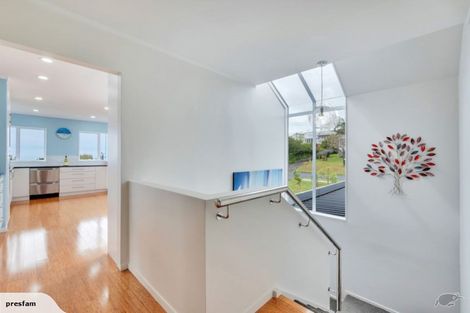 Photo of property in 1/15 Newhaven Terrace, Mairangi Bay, Auckland, 0630