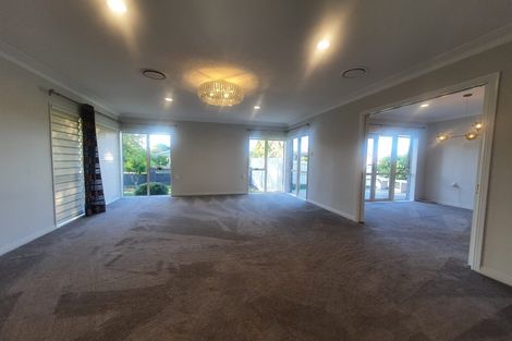 Photo of property in 50 Marina View Drive, West Harbour, Auckland, 0618