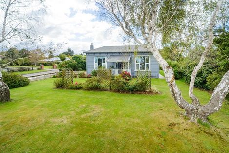 Photo of property in 30 Signal Street, Marton, 4710