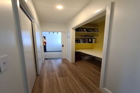 Photo of property in 6 Cracroft Street, Welbourn, New Plymouth, 4310