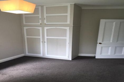 Photo of property in 17 Portland Crescent, Thorndon, Wellington, 6011