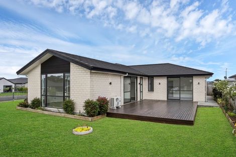 Photo of property in 31 Rapana Drive, Tuakau, 2121