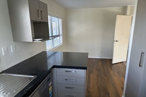 Photo of property in 24 Orton Street, Glenfield, Auckland, 0627