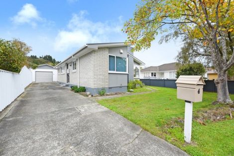 Photo of property in 4 Prestige Place, Maoribank, Upper Hutt, 5018