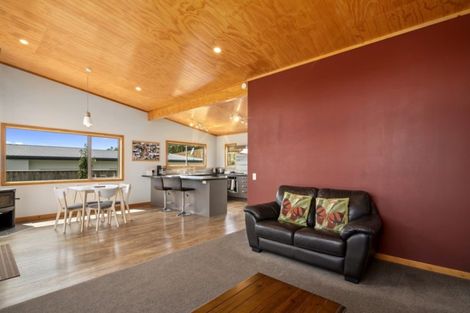 Photo of property in 31 Les Wakefield Road, Mapua, 7005