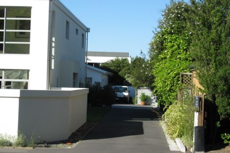 Photo of property in 384 Memorial Avenue, Burnside, Christchurch, 8053