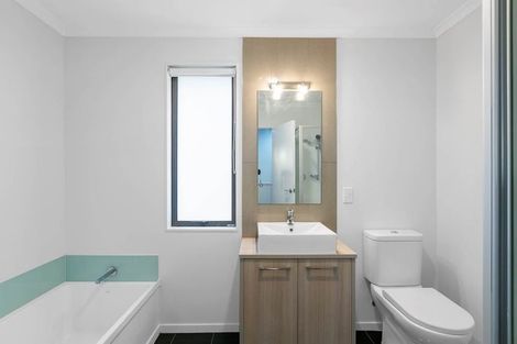 Photo of property in 24 Lane Cameron Place, Flat Bush, Auckland, 2019