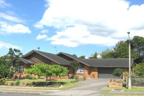 Photo of property in 70 Picasso Drive, West Harbour, Auckland, 0618