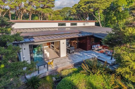 Photo of property in 154 Ngarara Road, Waikanae, 5391