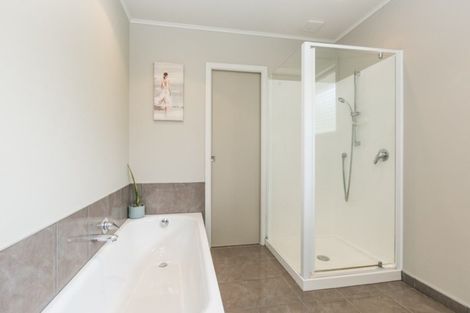 Photo of property in 20 Tokomaru Drive, Havelock North, 4130