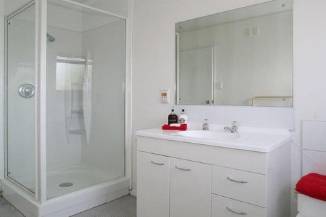 Photo of property in 32 James Cook Drive, Whitby, Porirua, 5024