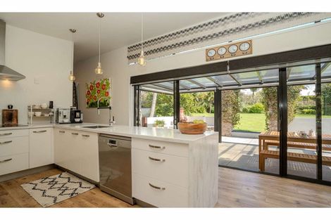 Photo of property in 11 Cochrane Drive, Kerikeri, 0230