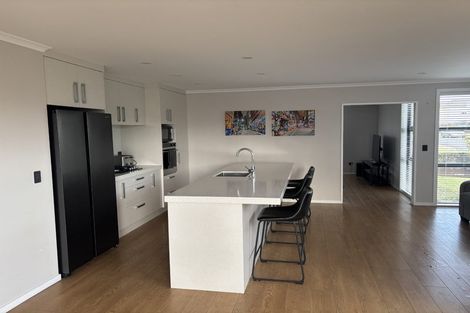 Photo of property in 18 Hopuni Way, Takanini, 2112