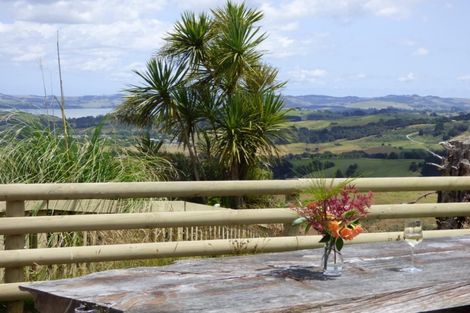 Photo of property in 462 Franklin Road, Paparoa, 0571