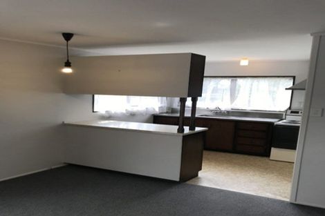 Photo of property in 71 Margan Avenue, New Lynn, Auckland, 0600