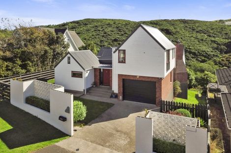 Photo of property in 11 Haast Close, Kelson, Lower Hutt, 5010