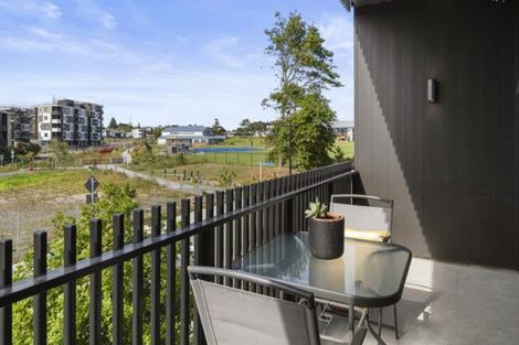 Photo of property in 102/38c Fraser Avenue, Northcote, Auckland, 0627