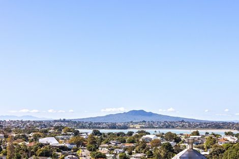 Photo of property in 1/36 Maritime Terrace, Birkenhead, Auckland, 0626