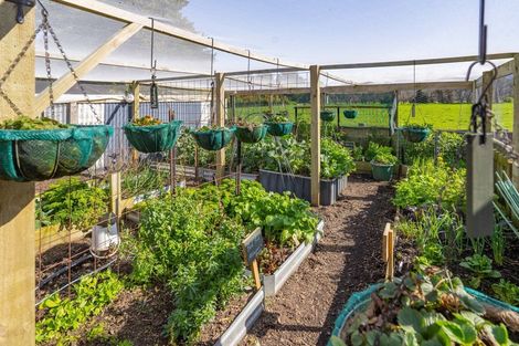 Photo of property in 6 South Featherston Road, South Featherston, Featherston, 5771