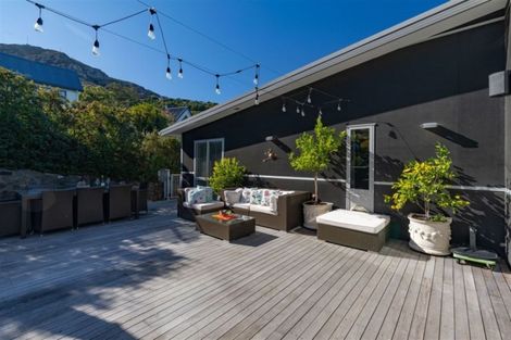Photo of property in 22 Cornwall Road, Lyttelton, 8082