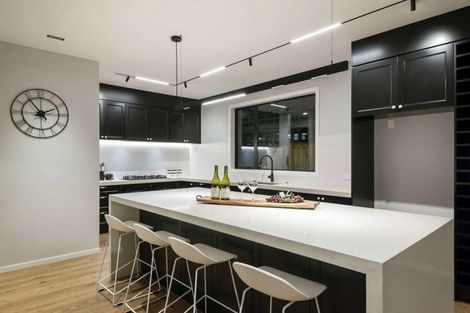 Photo of property in 3 Picnic Point Road, Hobsonville, Auckland, 0616