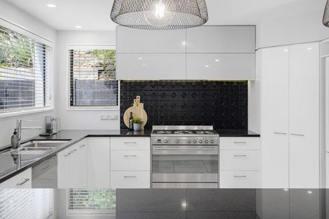 Photo of property in 26 Whareora Terrace, Cashmere, Christchurch, 8022