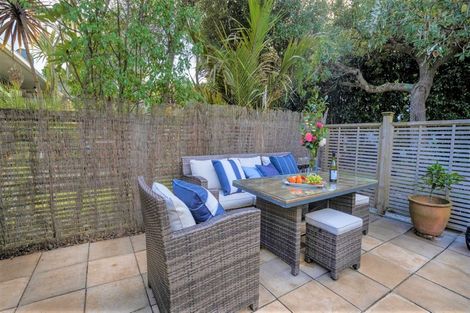 Photo of property in 5/252 Meola Road, Point Chevalier, Auckland, 1022