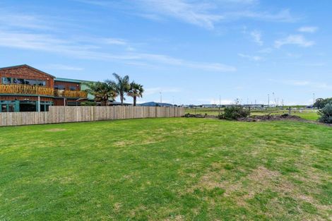 Photo of property in 65 Alice Lane, Papamoa Beach, Papamoa, 3118