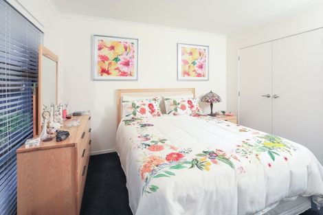 Photo of property in 2/4 Ross View Terrace, Dinsdale, Hamilton, 3204