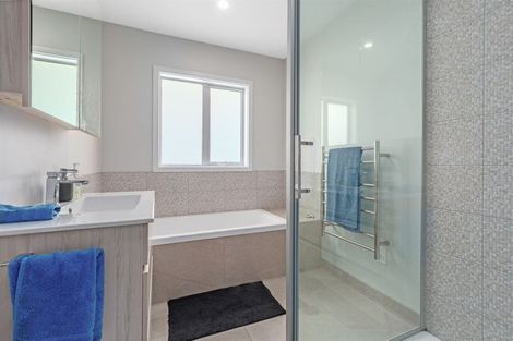 Photo of property in 31 Henrietta Maxwell Grove, Wainuiomata, Lower Hutt, 5014