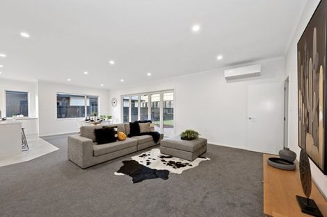 Photo of property in 10 Rose Berry Crescent, Flagstaff, Hamilton, 3210