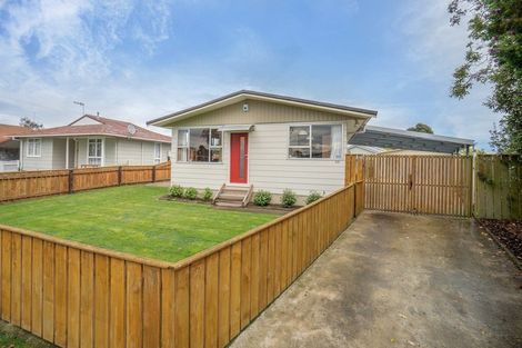 Photo of property in 48 Amberley Avenue, Westbrook, Palmerston North, 4412