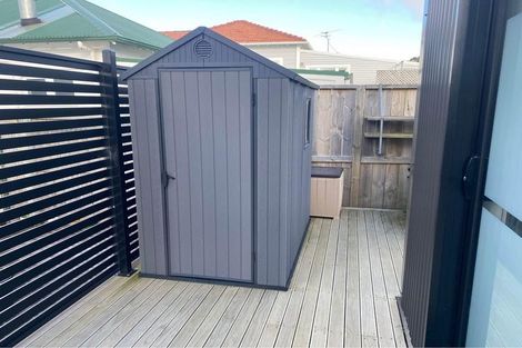 Photo of property in 11 Standen Street, Karori, Wellington, 6012