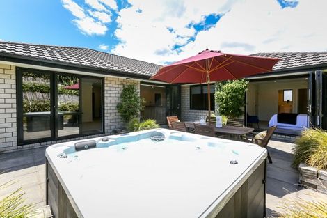 Photo of property in 1185f South Road, Oakura, 4314