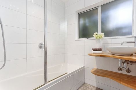 Photo of property in 2/34 Morriggia Place, Bayview, Auckland, 0629