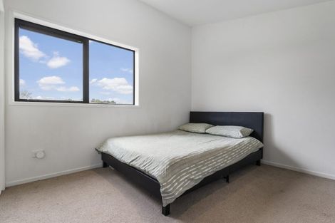 Photo of property in 14 Rara Lane, Manukau, Auckland, 2104