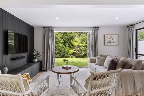 Photo of property in 52 Tiri Tiri Road, Birkdale, Auckland, 0626