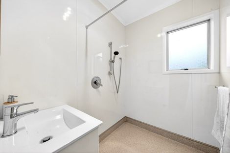Photo of property in 5a Tasman Crescent, Carterton, 5713