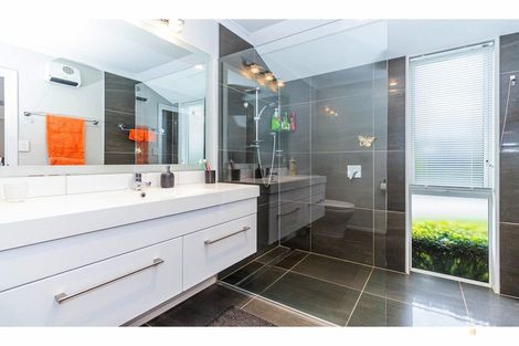 Photo of property in 16 Tancred Street, Geraldine, 7930