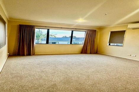 Photo of property in 49 Lilybank Crescent, East Tamaki, Auckland, 2013