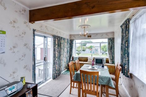 Photo of property in 12 Shackleton Street, Maraenui, Napier, 4110