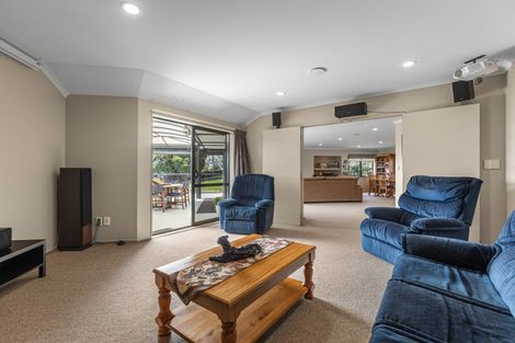 Photo of property in 132 Waikite Road, Welcome Bay, Tauranga, 3175