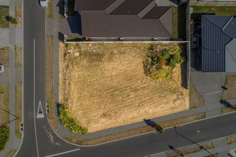 Photo of property in 18 Awatira Drive, Papamoa Beach, Papamoa, 3118