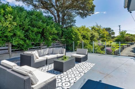 Photo of property in 160 Wellington Road, Paekakariki, 5034