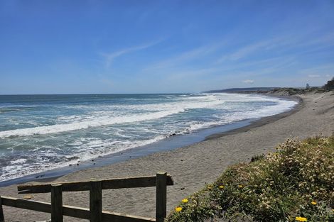 Photo of property in 7 Mission Road, Port Waikato, Tuakau, 2695