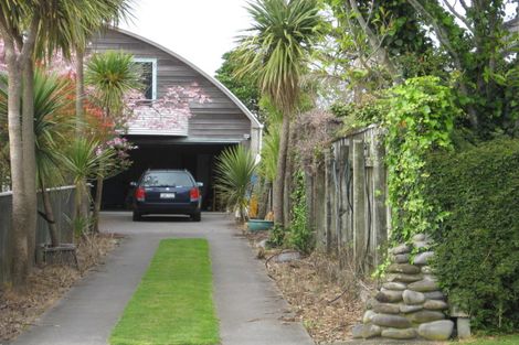 Photo of property in 280a Courtenay Street, Strandon, New Plymouth, 4312