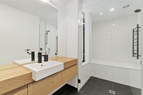 Photo of property in 38 Stackbrae Avenue, Wanaka, 9305