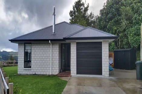 Photo of property in 1 Blackhawk Close, Kinloch, Taupo, 3377
