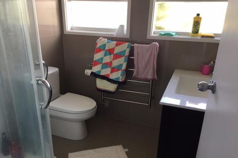 Photo of property in 17 Gregory Place, Mount Roskill, Auckland, 1041