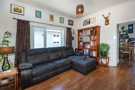 Photo of property in 91 Bowhill Road, New Brighton, Christchurch, 8083